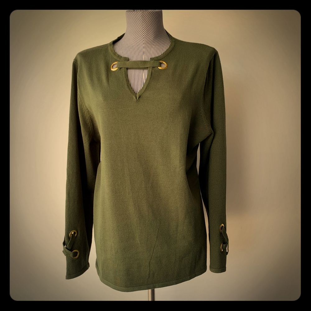 NWT NY Collection Sweater in Olive